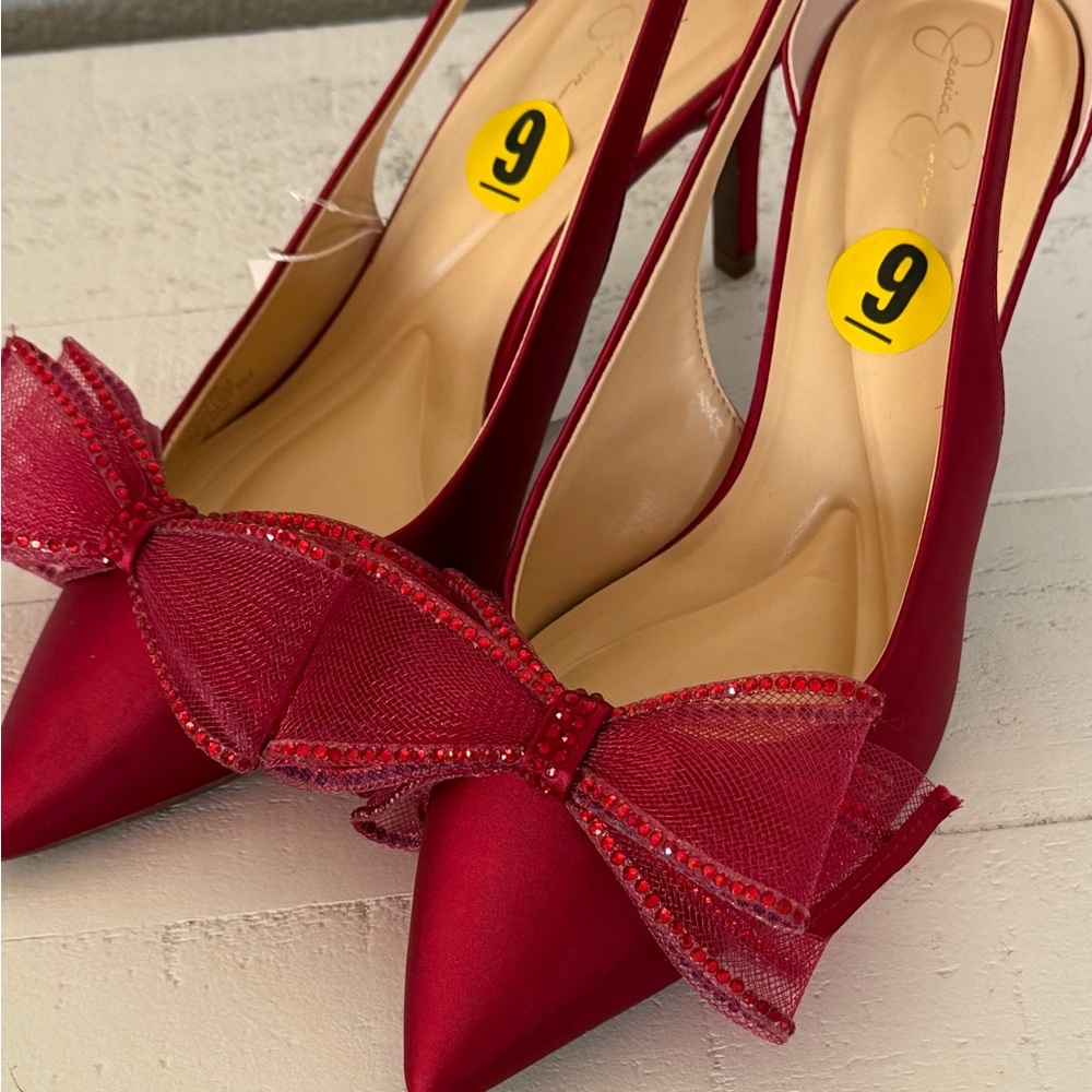 Jessica Simpson Coirah Red Satin Pumps with Statement Bow – Size 9 - Picture 6 of 16